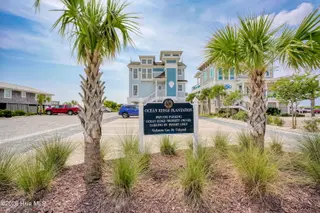 6784 Holton Place SW 127, Ocean Isle Beach, NC 28469 – photo 20: 9.OceanfrontClubParking.ORP