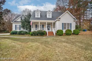 304 Woodfield Drive, Nashville, NC 27856 – photo 2: 006-304WoodfieldDrive-Nashville-NC-27856