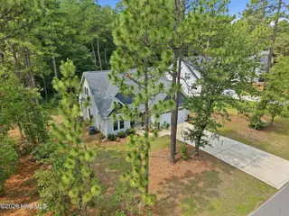 942 Greenbriar Drive, Vass, NC 28394 – photo 5: 20260730184215554337000000-o