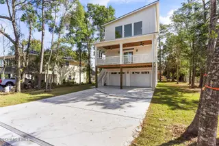 126 N Middleton Avenue, Oak Island, NC 28465 – photo 3: 126smiddleton_00003