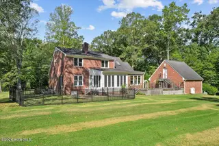 404 Barrington Drive, Tarboro, NC 27886 – photo 11: 14-404 Barrington Dr-14 - Copy