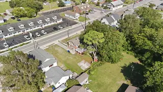 608 Cedar Street, Beaufort, NC 28516 – photo 10: 10-web-or-mls-DJI_20260902161704_0547_D