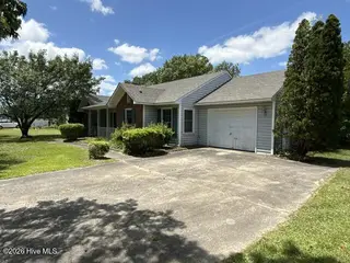 4511 Rivershore Drive, New Bern, NC 28560 – photo 20: Right Side
