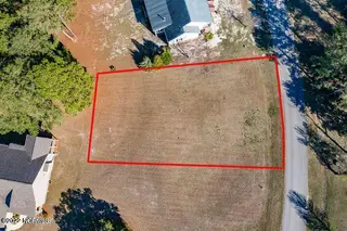 1306 Barkentine Drive, New Bern, NC 28560 – photo 5: 20220317160810865882000000-o