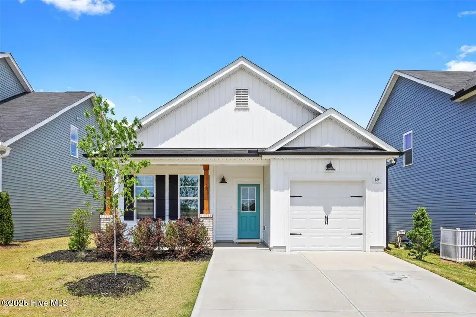 619 Sturgeon Street, Smithfield, NC 27577 – photo 1 of 29: Exterior Front