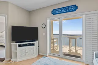 100 Olde Towne Yacht Club Drive 507, Beaufort, NC 28516 – photo 10: Living