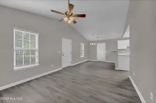 601 Brewster Lane, Wilmington, NC 28412 – photo 6: Living/Dining