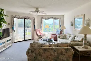 10300 Coast Guard Road D108 Point Emerald Villas, Emerald Isle, NC 28594 – photo 8: Family Room