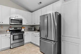 702 Jasmine Lane, Jacksonville, NC 28546 – photo 10: 11
