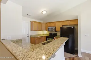209 Hawks Bluff Drive, New Bern, NC 28560 – photo 4: 209 Hawks Bluff Drive