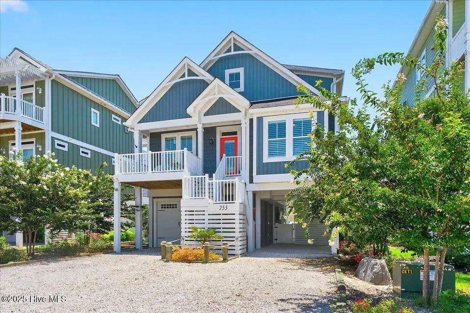 253 W Second Street, Ocean Isle Beach, NC 28469 – photo 1 of 57: 08-www.kahunaphoto.com-00399KDP00399