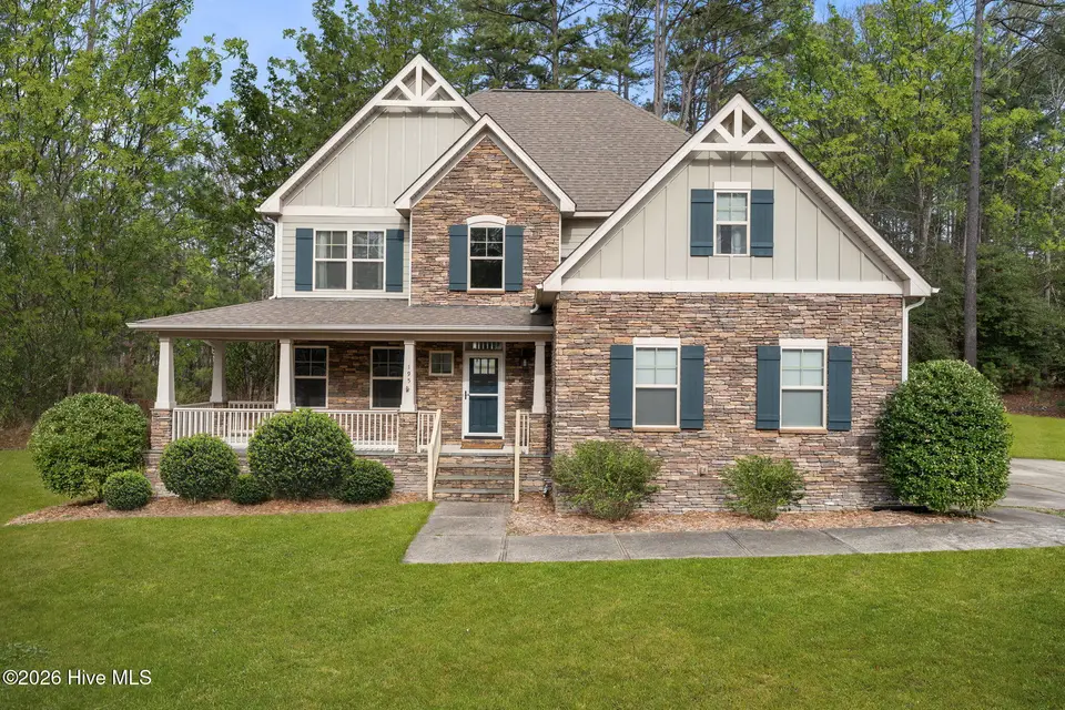 195 Glenmoor Drive, Southern Pines, NC 28387 – photo 1 of 66: 1-web-or-mls-1-print-DSC06455_2