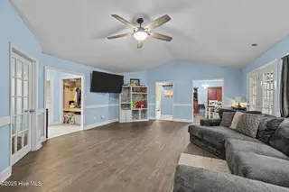 114 Trailwood Drive, Hubert, NC 28539 – photo 4: Living Room