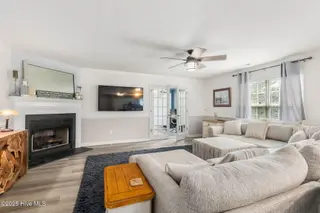 442 Star Hill Drive, Cape Carteret, NC 28584 – photo 12: 40-web-or-mls-chadwick-visuals-442-star-