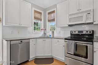 4150 Bedford Way, Southport, NC 28461 – photo 13: Windows for Natural Light
