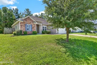 238 Seville Street, Jacksonville, NC 28546 — 3-bedroom home in Carolina Plantations, Jacksonville, NC, photo 3 of 35