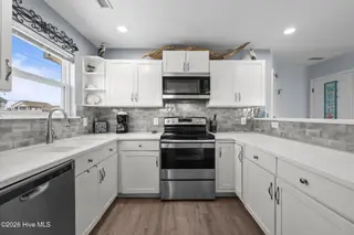 3802 Island Drive, North Topsail Beach, NC 28460 – photo 20: Kitchen