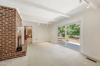 225 Churchill Drive, Greenville, NC 27858 – photo 16: 38-web-or-mls-IMG_9787
