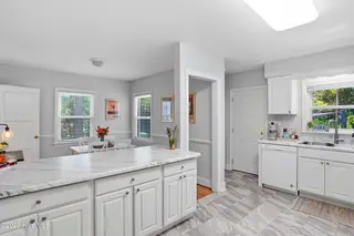 304 Parkway Drive, Wilmington, NC 28409 — 3-bedroom home, Wilmington, NC, photo 11 of 33: 14_304_parkway_dr_014