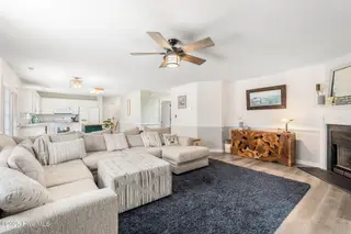442 Star Hill Drive, Cape Carteret, NC 28584 – photo 10: 31-web-or-mls-chadwick-visuals-442-star-
