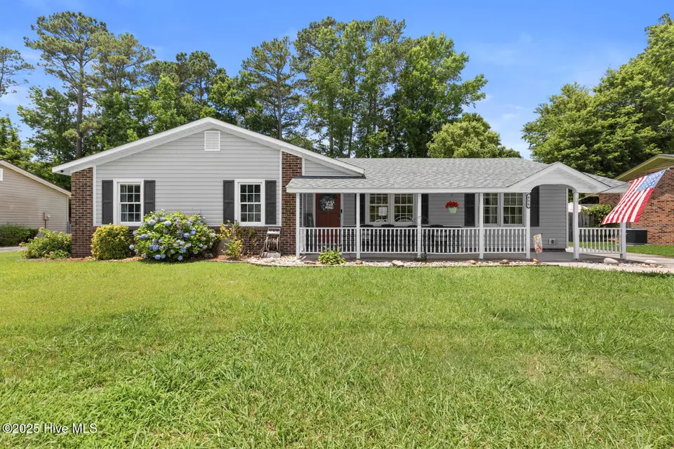 435 Kenwood Drive, Jacksonville, NC 28540 – photo 1 of 29: 435 Kenwood