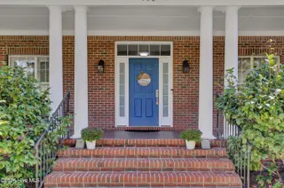 928 Wild Dunes Circle, Wilmington, NC 28411 — 4-bedroom waterfront home in Porters Neck Plantation, Wilmington, NC, photo 4 of 70: 004_img_8079_786
