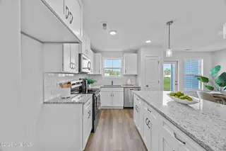 16 W Pioneer Way 130, Hampstead, NC 28443 – photo 13: 16_kitchen