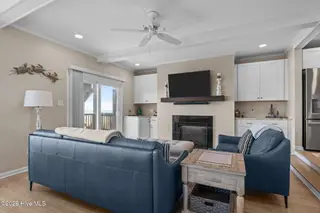 2517 Ocean Drive 9a1, Emerald Isle, NC 28594 – photo 5: 20-web-or-mls-1S3A8747