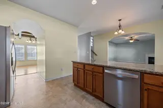 102 Kayak Court, Swansboro, NC 28584 – photo 15: 25-web-or-mls-IMG_4304
