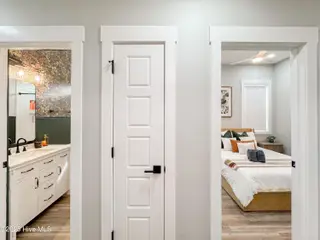 504 Ocean Boulevard Unit B, Carolina Beach, NC 28428 – photo 20: IMG_8830