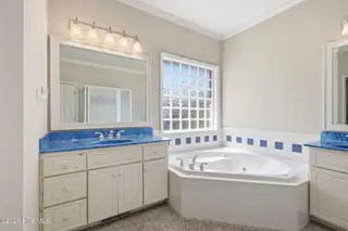 411 Oakmont Drive, Morehead City, NC 28557 – photo 24: 29-web-or-mls-1S3A3682