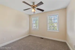 2712 Camille Drive, Winterville, NC 28590 – photo 13: 2712 camille dr-wintervillenc-21