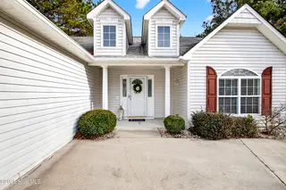 404 Jasmine N, Swansboro, NC 28584 — 3-bedroom condo in The Villages at Swansboro, Swansboro, NC, photo 5 of 36