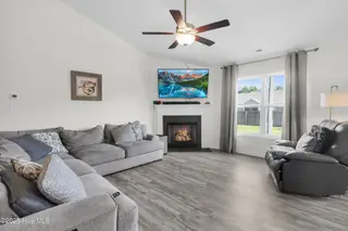 231 Independence Boulevard, Newport, NC 28570 – photo 9: Living Room