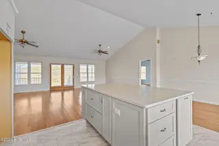 305 Joan Court, Beaufort, NC 28516 – photo 20: 26-web-or-mls-1S3A1414
