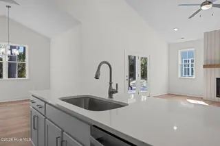 1214 Petite Terre Court, New Bern, NC 28560 – photo 14: 32-web-or-mls-DSC_8093