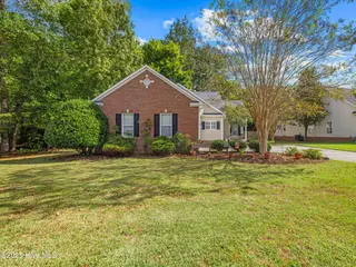 200 Fairmont Lane, Jacksonville, NC 28540 — 3-bedroom home in Williamsburg Plantation, Jacksonville, NC, photo 5 of 64