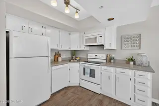 1102 N Lumina Avenue N Apt B3, Wrightsville Beach, NC 28480 – photo 7: 1102NLuminaAvenueUnitB3-3