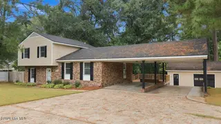 2509 Ward Boulevard, Wilson, NC 27893 — 3-bedroom home in Cavalier Park, Wilson, NC, photo 5 of 51: Driveway