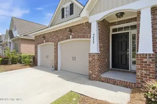 5032 Whitner Drive, Wilmington, NC 28409 — 4-bedroom home in Holly Glen Estates, Wilmington, NC, photo 7 of 57