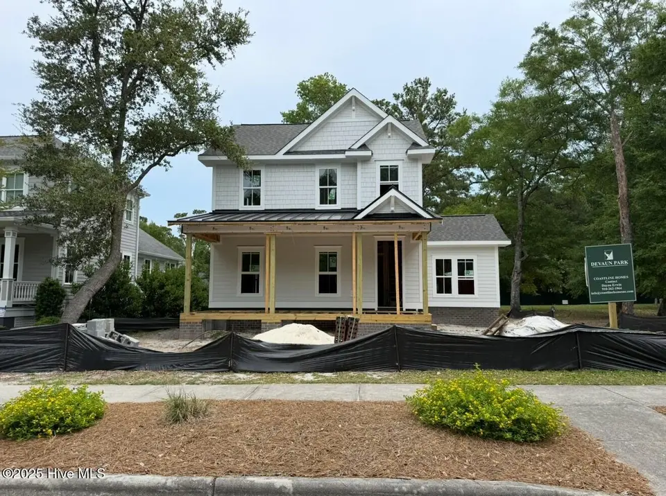 9118 E Lake Road, Calabash, NC 28467 – photo 1 of 1: 391 - 5