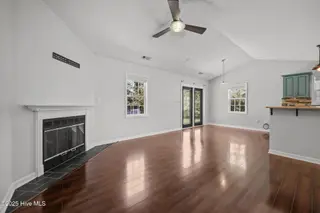 268 Parnell Road, Hubert, NC 28539 – photo 6: 6-web-or-mls-268 Parnell Rd. 6