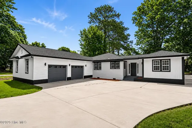 533 W College Street, Warsaw, NC 28398