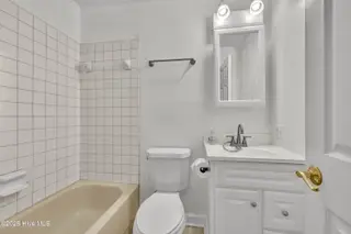 40 N Lumina Avenue 101, Wrightsville Beach, NC 28480 – photo 10: 014_6q7a7132_137