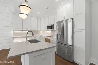 805 Mulberry Street Unit 205, Beaufort, NC 28516 – photo 4: Kitchen with Island