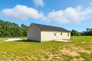 129 Grace Pond Avenue, Benson, NC 27504 – photo 7: 04-129 Grace Pond Ave-4