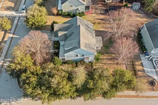 101 Superior Court, Hampstead, NC 28443 — 4-bedroom home in Saltwater Landing, Hampstead, NC, photo 4 of 40: 43-web-or-mls-14