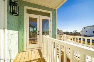 919 Calamanda Court, Morehead City, NC 28557 – photo 15: Front entry