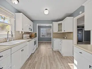 409 Jarman Street, Jacksonville, NC 28540 – photo 14: 26-web-or-mls-409 Jarman St. 61