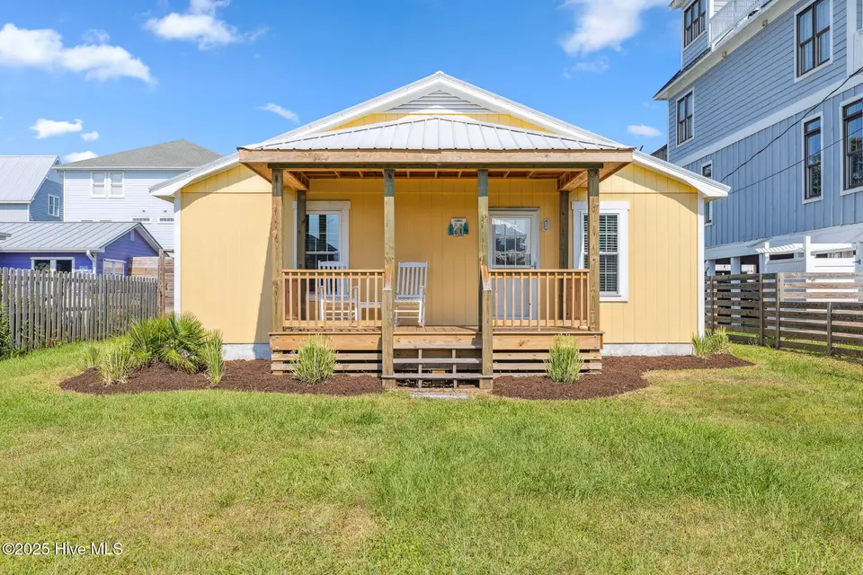 1616 Bonito Lane, Carolina Beach, NC 28428 – photo 1 of 32: Neato Bonito